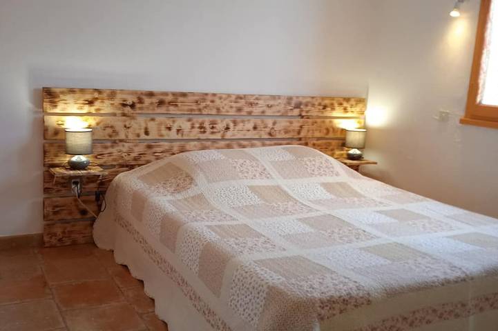 Location de vacances pour 4 personnes, avec terrasse et jardin à Roussas - 4