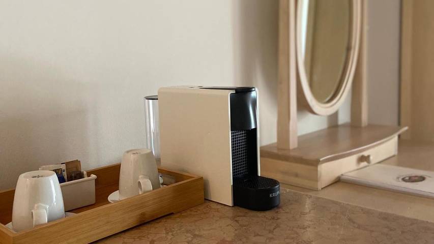 Chambre d’hôte pour 2 personnes, avec jardin ainsi que piscine et vue à Bardolino - 2