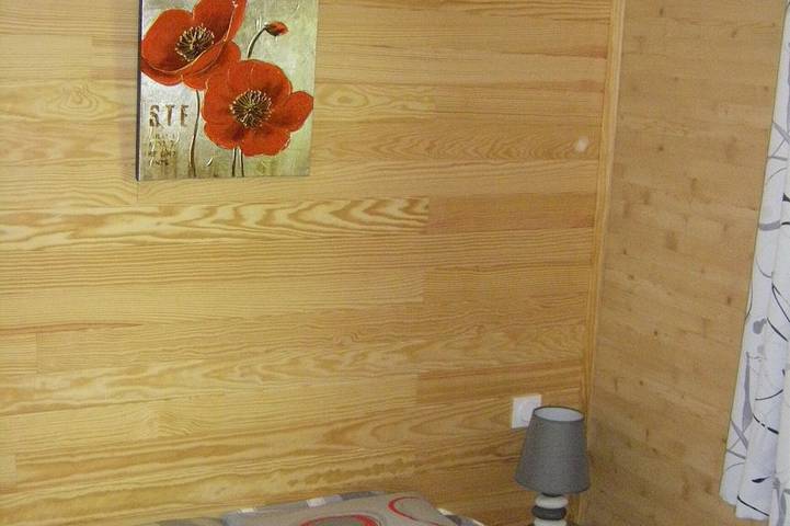 Gîte pour 4 personnes, avec terrasse ainsi que jacuzzi et jardin à Saint-André-d'Embrun - 2