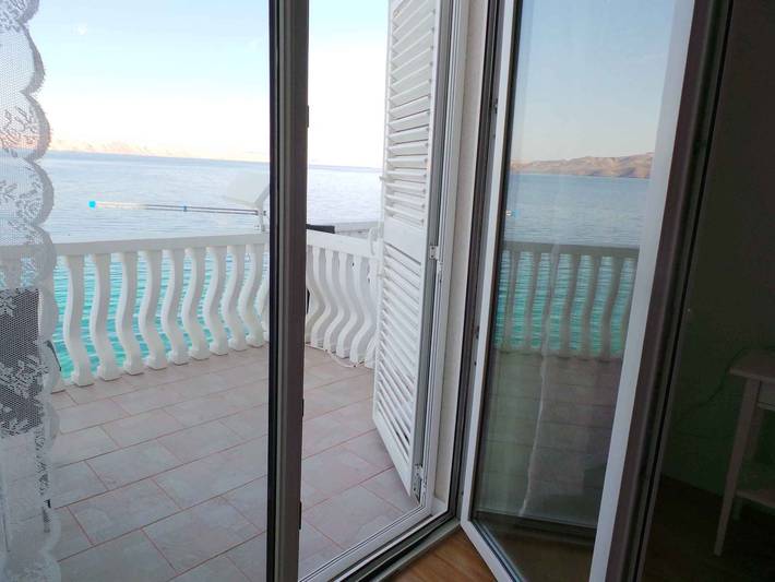 Ganze Ferienwohnung, Ferienwohnung mit Terrasse in Meernähe in Karlobag, Kvarner Festland