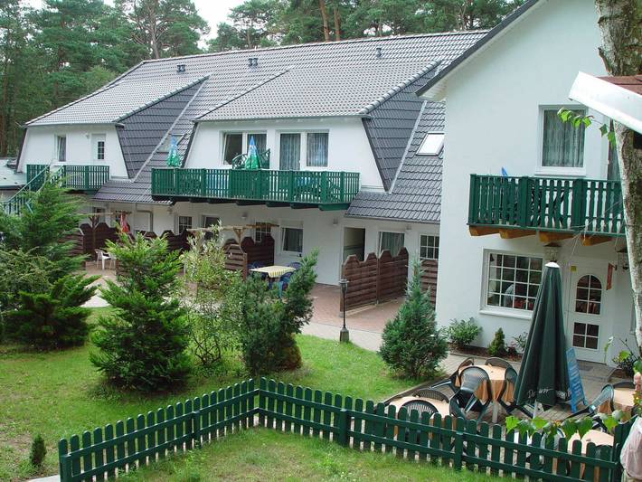 Ferienwohnung für 2 Personen, mit Balkon/Terrasse und Balkon sowie Terrasse und Garten in Trassenheide - 2