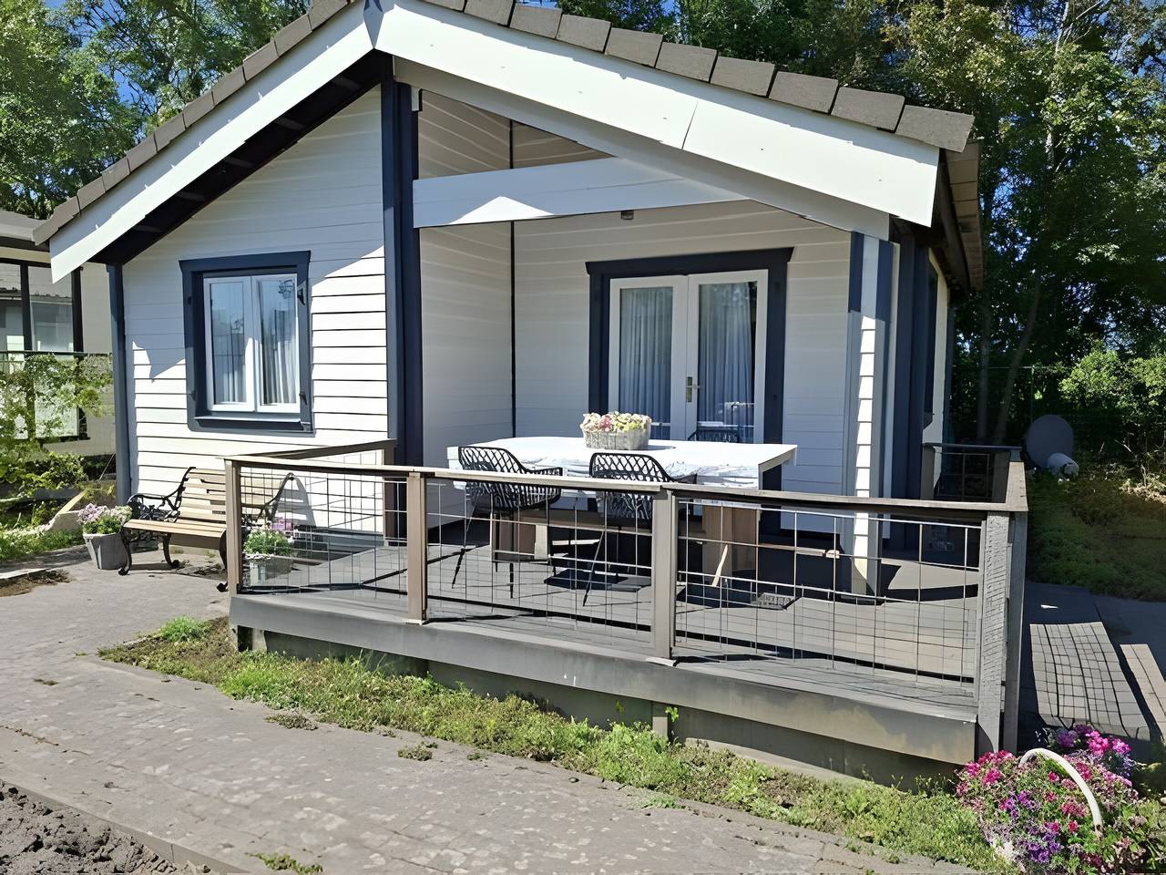 Chalet 'Oase Van Rust' with Balcony and Wi-Fi