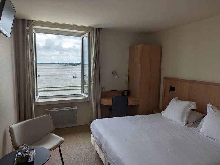 Chambre d’hôte pour 6 personnes, avec vue à Cancale - 4