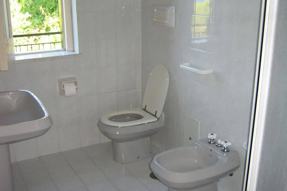 Apartamento entero, Apartment in private villa with splendid sea view and swimming pool in Santa Maria di Castellabate, Cilento