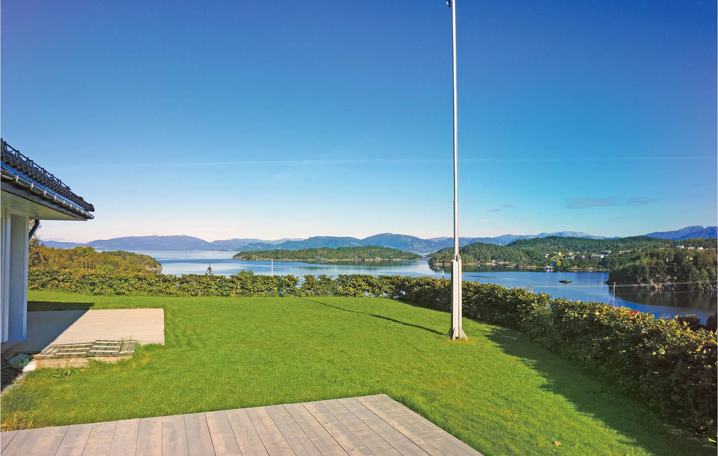 Ferienhaus für 8 Personen mit Terrasse in Tysnes