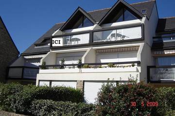 Gîte pour 5 personnes, avec jardin dans Plage de la Légenèse
