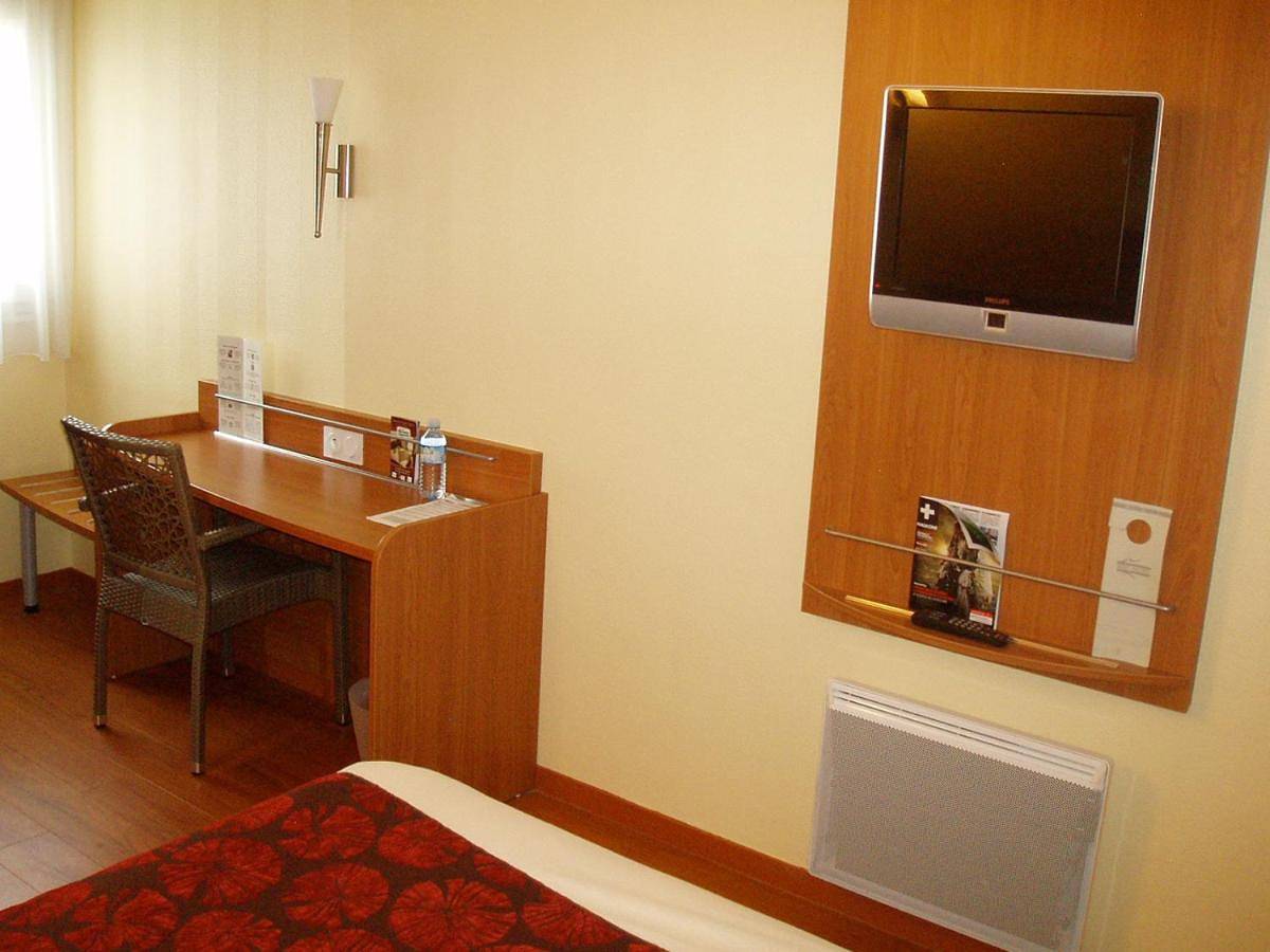Single Room with Bathroom in Poitiers, Vienne (France)