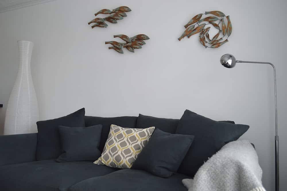 Landhaus am Meer mit Benutzung von Hallenbad, Außenswimmingpool und Tennisplatz in Mullion, Cornwall