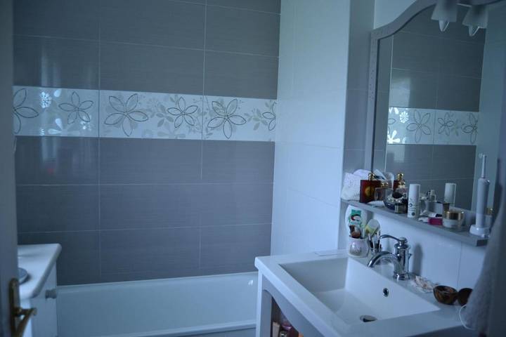 Gîte pour 4 personnes, avec jardin à Saint-Pavace - 4