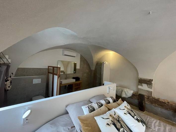 Gîte pour 2 personnes, avec jardin à Vic-le-Comte - 3