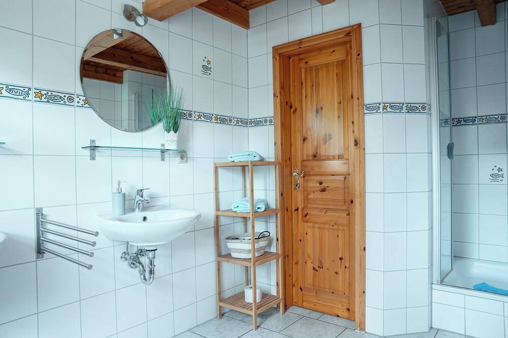 Ganze Wohnung, Ferienwohnung Waldquelle im alten Forsthaus (Harz) in Elbingerode, Harzvorland