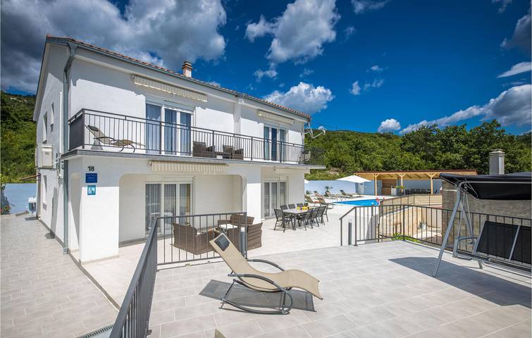 Ferienhaus für 12 Personen, mit Terrasse in Selce