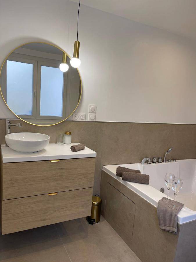 Gîte pour 2 personnes, avec jacuzzi et terrasse à Gournay-en-Bray - 4