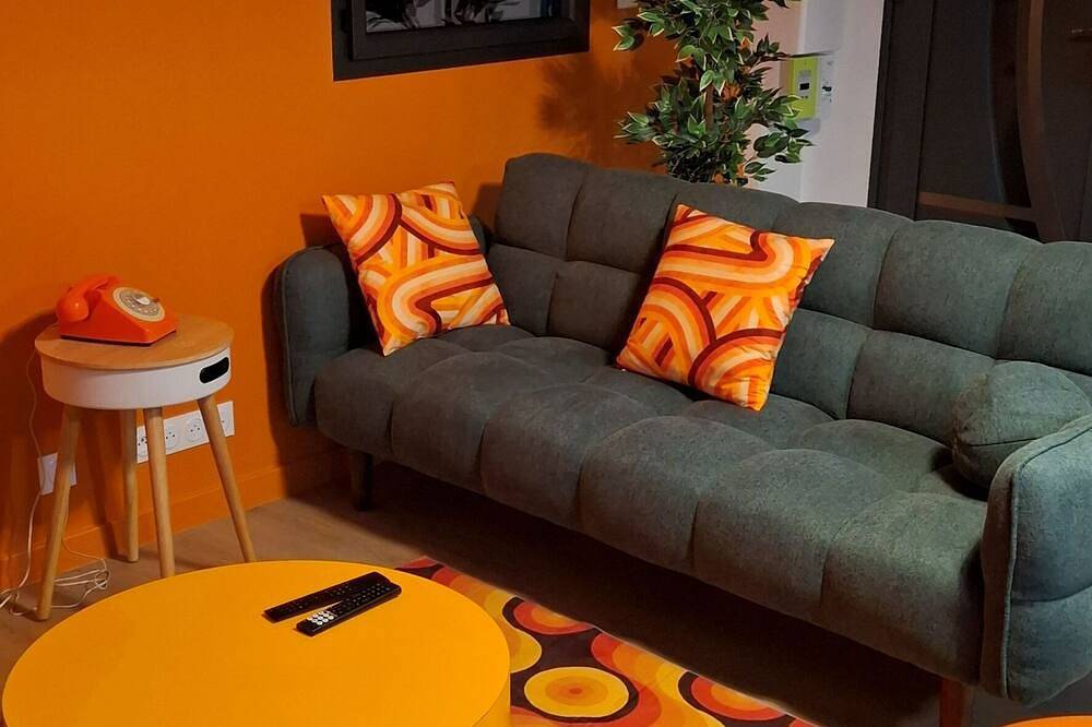 Ganze Wohnung, Colorama retro travel and pop culture in Nozay 68m2 in Nozay, Châteaubriant und Umgebung