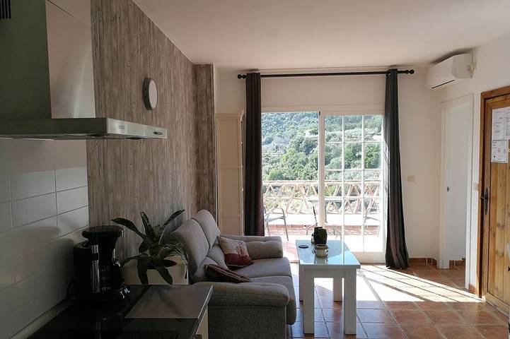 Ferienwohnung für 2 Personen, mit Balkon und Whirlpool sowie Terrasse