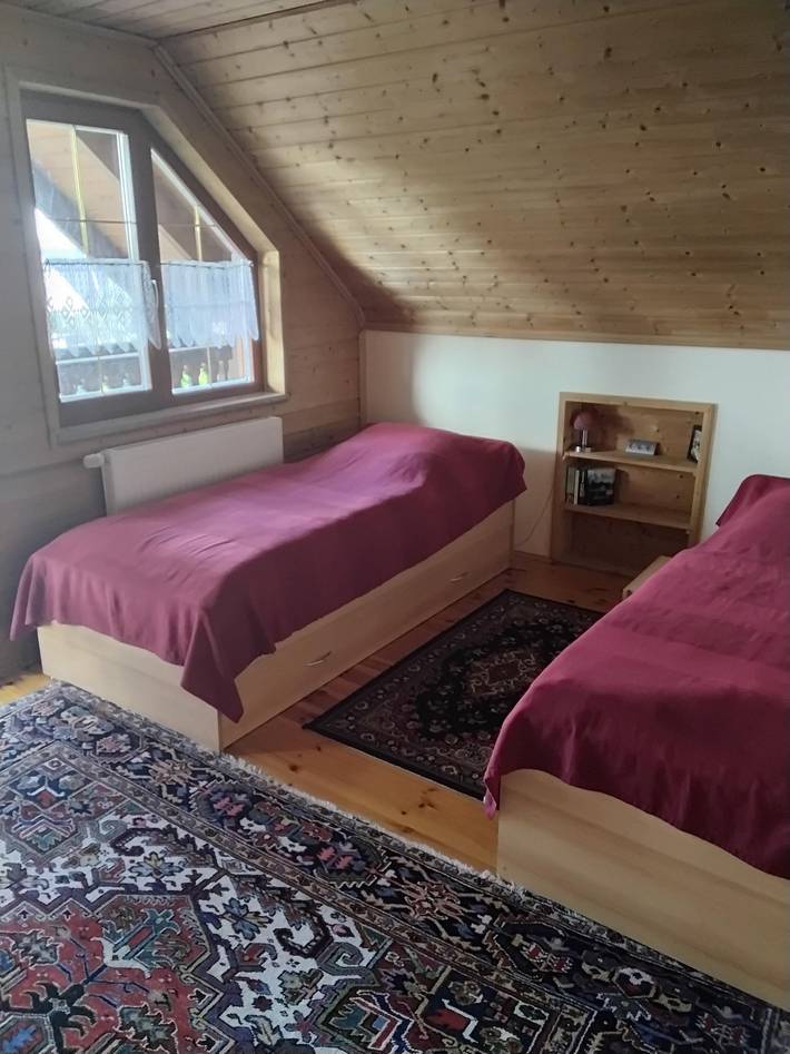 Apartamento vacacional entero, Apartamento de vacaciones para 6 personas con balcón/terraza in Schönfeld-Weißig, Dresde