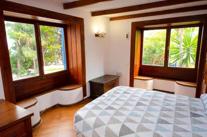 Casa rural para 13 personas, con piscina para niños y vistas además de piscina y jardín en Breña Alta - 4