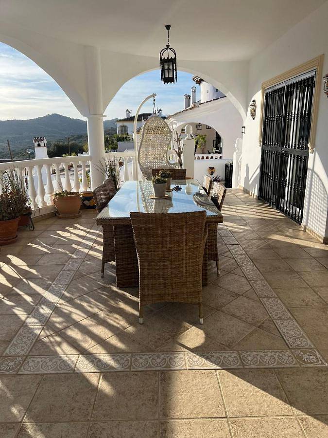 Casa rural para 4 personas, con piscina además de jardín y vistas en Periana - 3
