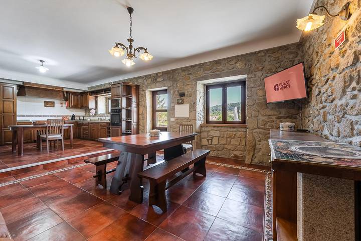 Location de vacances pour 6 personnes, avec terrasse et jardin dans Caminha - 4