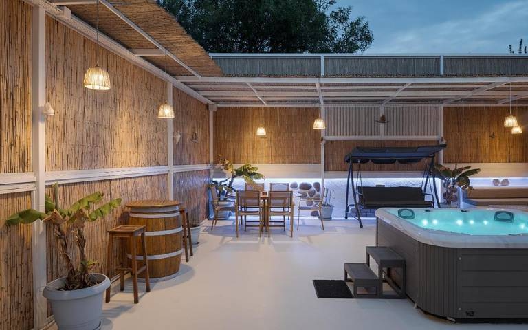 Location de vacances pour 5 personnes, avec jacuzzi et terrasse dans Agistri - 3