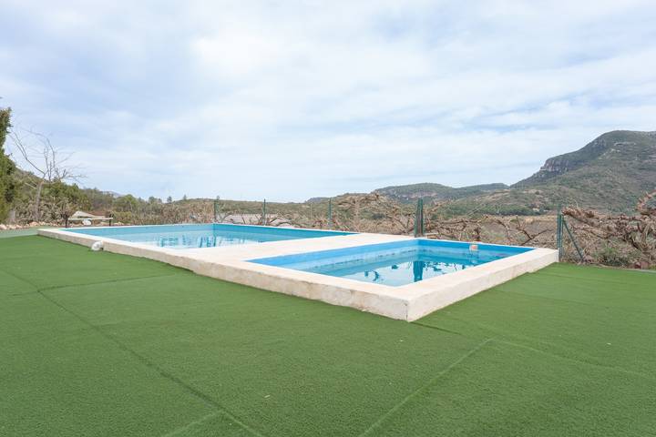 Ferienhaus 'Bw 2018 II' mit Bergblick, WLAN und Klimaanlage in Barx, Costa de Valencia