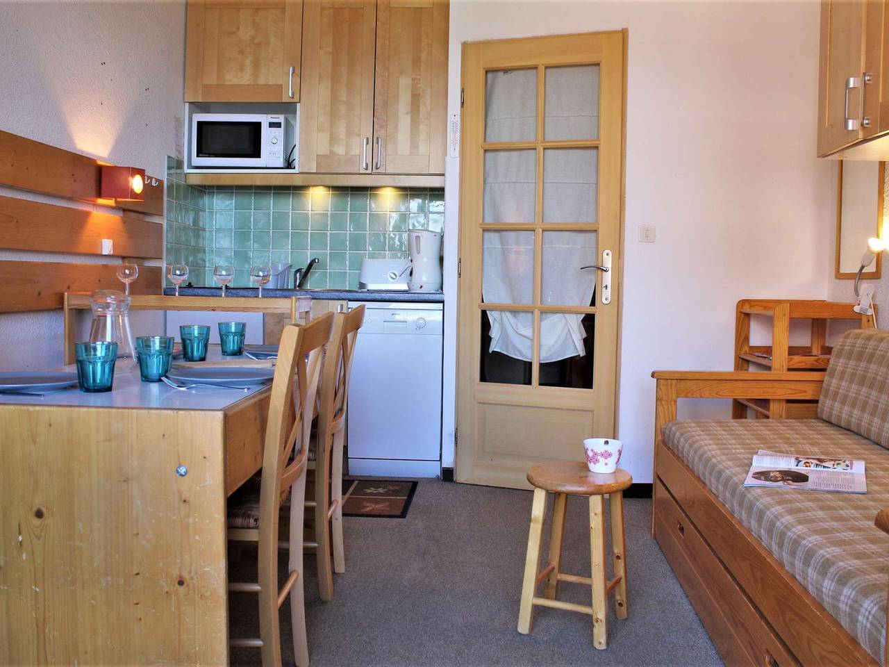 Appartement entier, Studio cabine 4 pers, pied de pistes, animaux acceptés – Risoul 1850 in Station de Risoul, Risoul