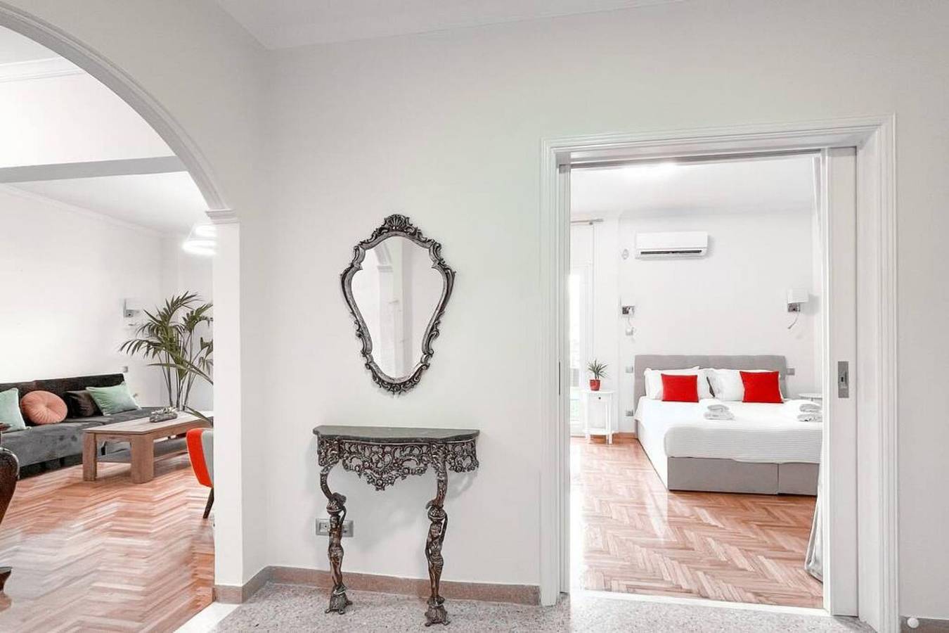 Entire apartment, Amazing View 2Br Apartment | Heart of Athens in Central Section of Athens, Athens