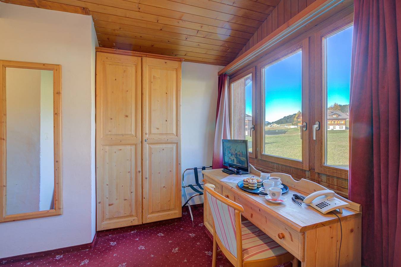 Hotel Relais Alpin Twin Room Ski In-Out 7 in Les Mosses, Ormont-Dessous