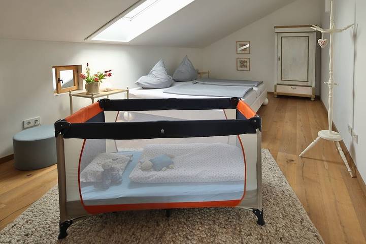 Ferienwohnung für 4 Personen, mit Balkon und Garten in Traunreut - 4