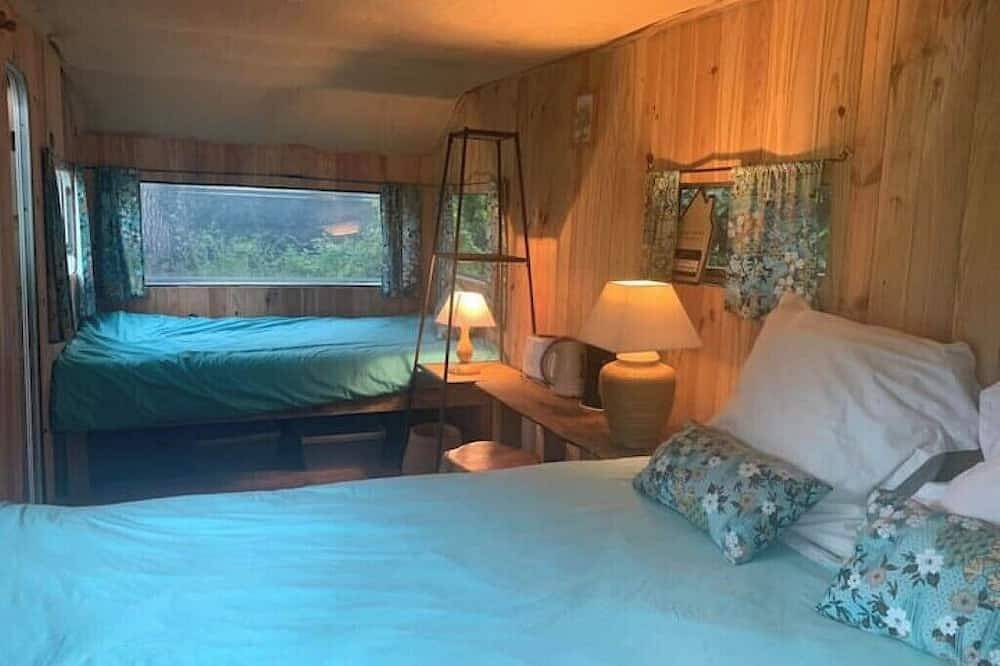 Cabane insolite du \"Chêne\" in Corcoué-sur-Logne, Région de Nantes