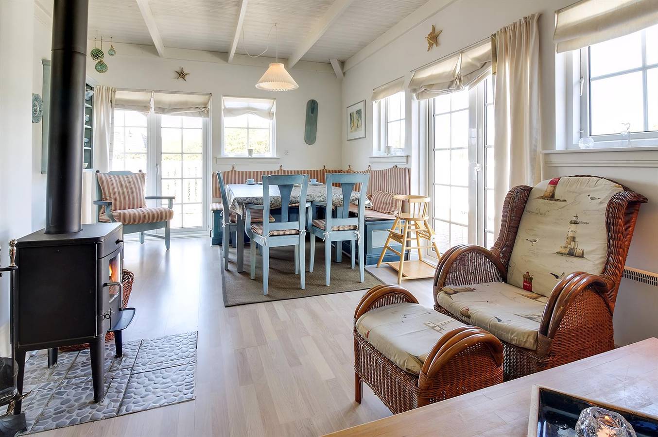 Hel lejlighed, Stunning apartment in Ringkøbing w/ 2 Bedrooms, Sauna and Wifi in Søndervig, Holmsland Klit