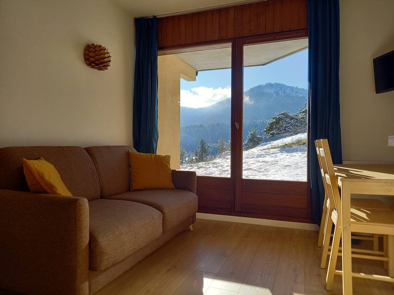 Appartamento intero, Casa vacanze 'Les Cimes - Vista Grand Veymont' con vista montagna e terrazza privata in Gresse-en-Vercors, Parc naturel régional du Vercors