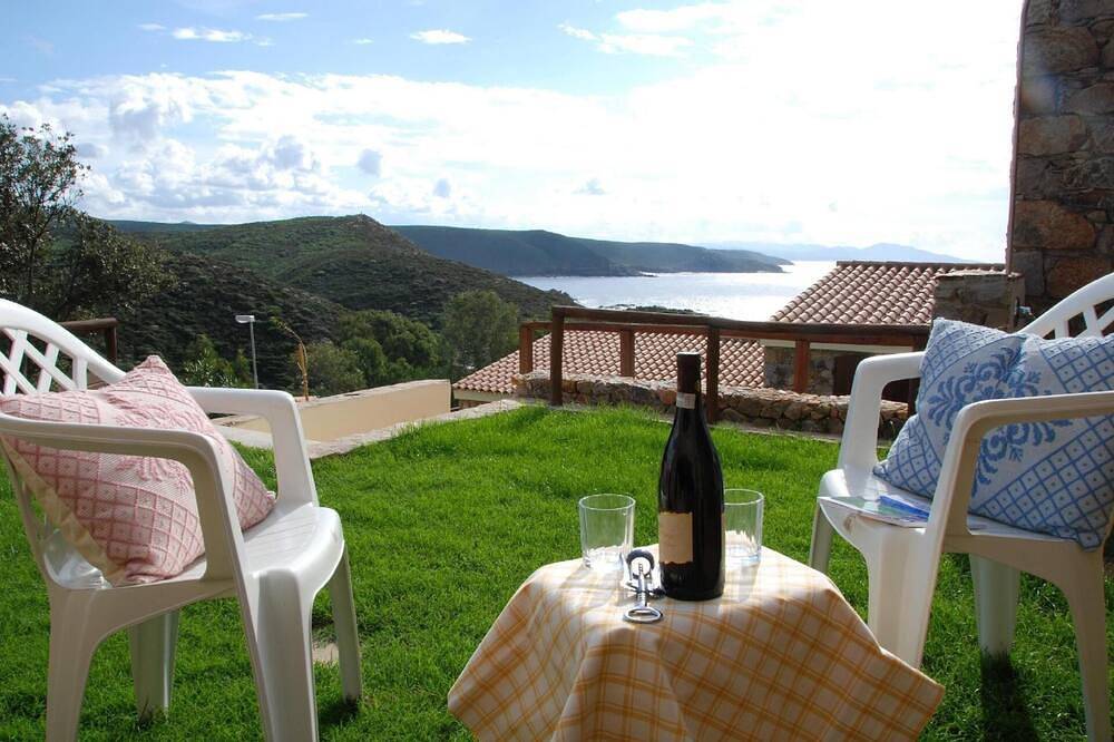 House in Torre Dei Corsari with private parking in Arbus (Municipality), Campidano di Terralba