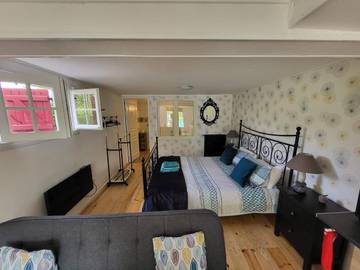 Gîte pour 2 personnes, avec jardin et piscine à Saint-Rabier