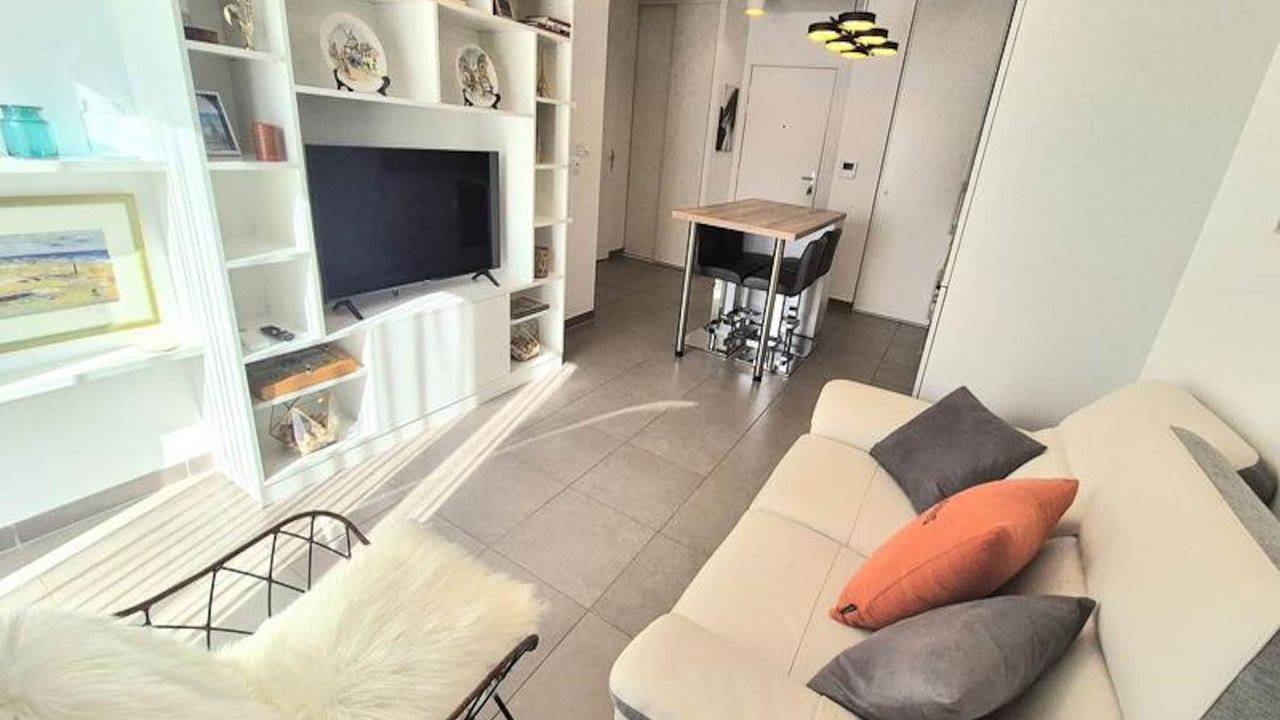 Entire holiday apartment, Ferienwohnung für 2 Personen (40 m²) in Aix-Les-Bains in Aix-les-Bains, Chambéry region