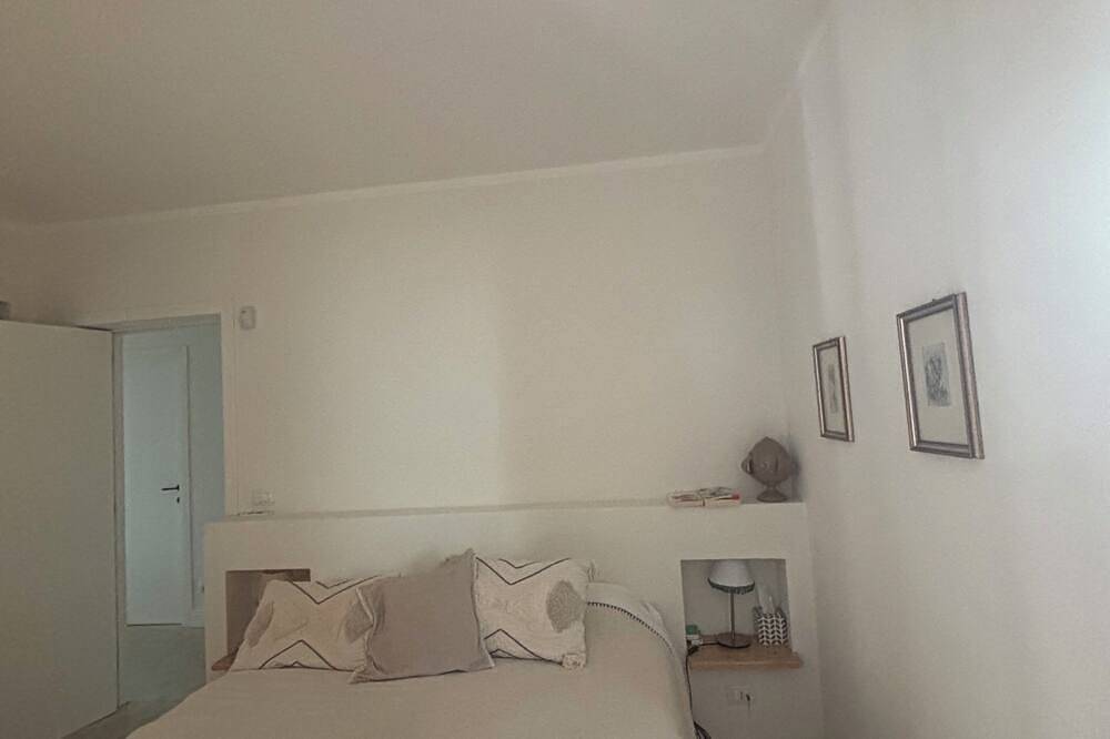 Cin It075030C200118473 Elegant and modern villa with swimming pool. in Galatone, Golf von Tarent
