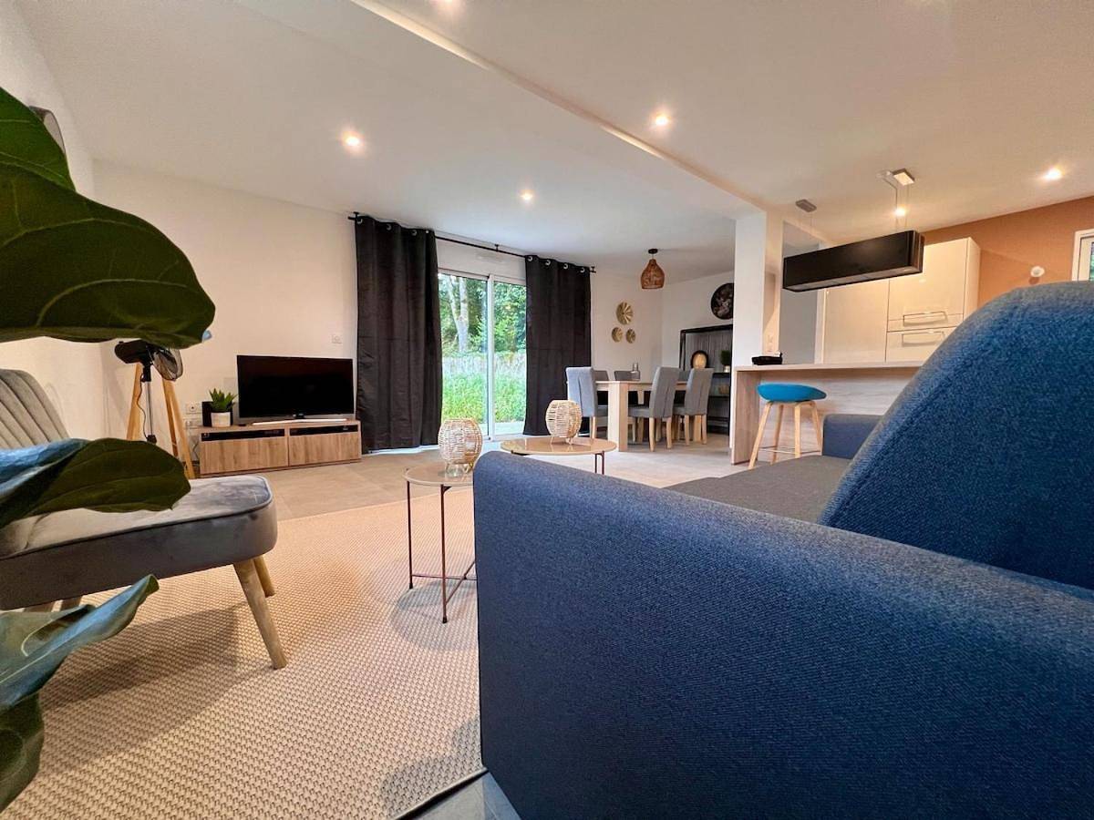 Three-Bedroom Villa in Besançon, Doubs