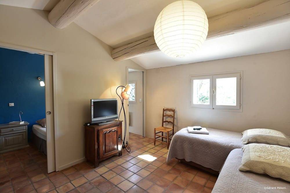 Charmant huis in de Provence met prive zwembad en tuin in Salon-de-Provence, Aix-en-Provence en omgeving