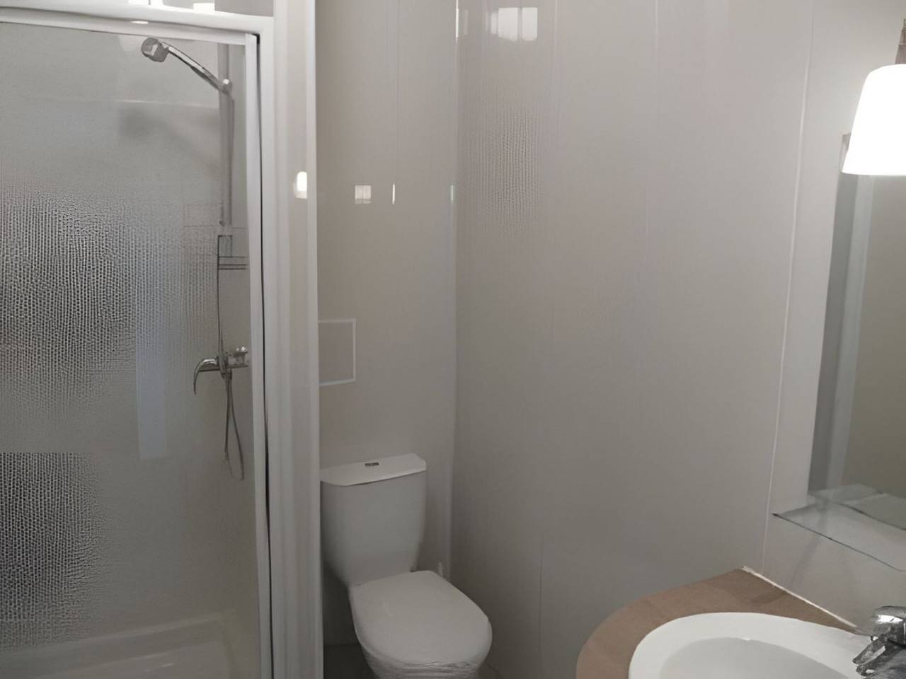 Studio entier, Studio Azalée - Résidence Séquoia in Néris-les-Bains, Région de Montluçon