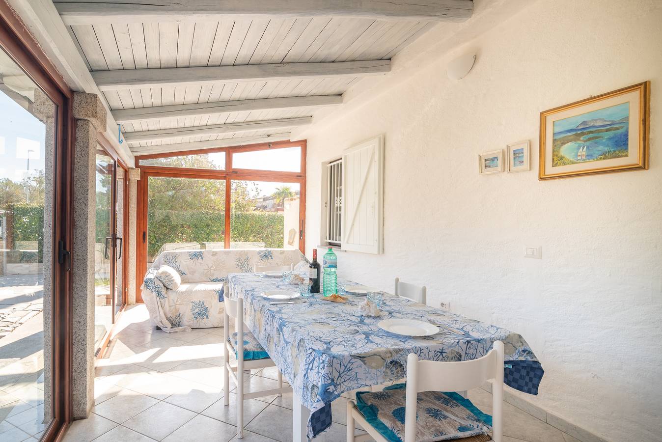 Apartamento inteiro, Apartamento 'Bilocale Bianco Tamerici' com terraço privado e ar condicionado in San Teodoro, Olbia-Tempio