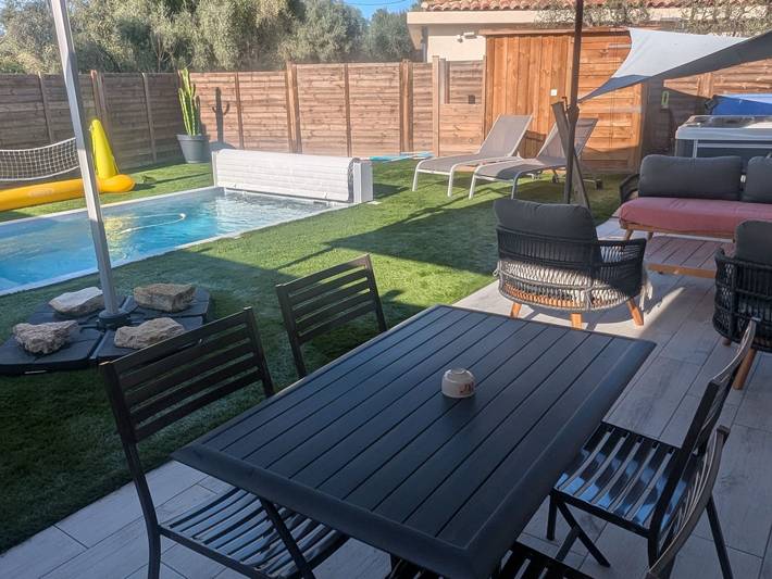Gîte pour 2 personnes, avec jardin et terrasse à Roquefort-les-Pins - 3