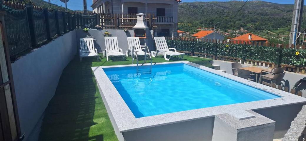 Maison de vacances pour 6 personnes, avec vue ainsi que piscine et balcon