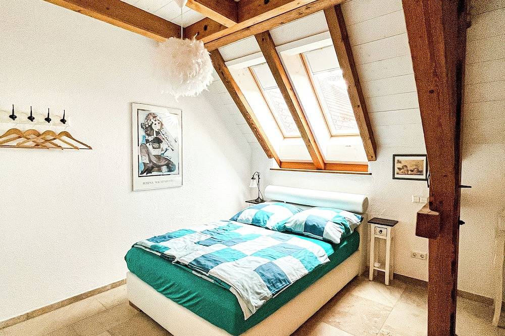Ganze Wohnung, Große Maisonette 2-8 Pers, hell, Fernblick, Balkon, Nähe Europa Park & Freiburg in Teningen, Südschwarzwald