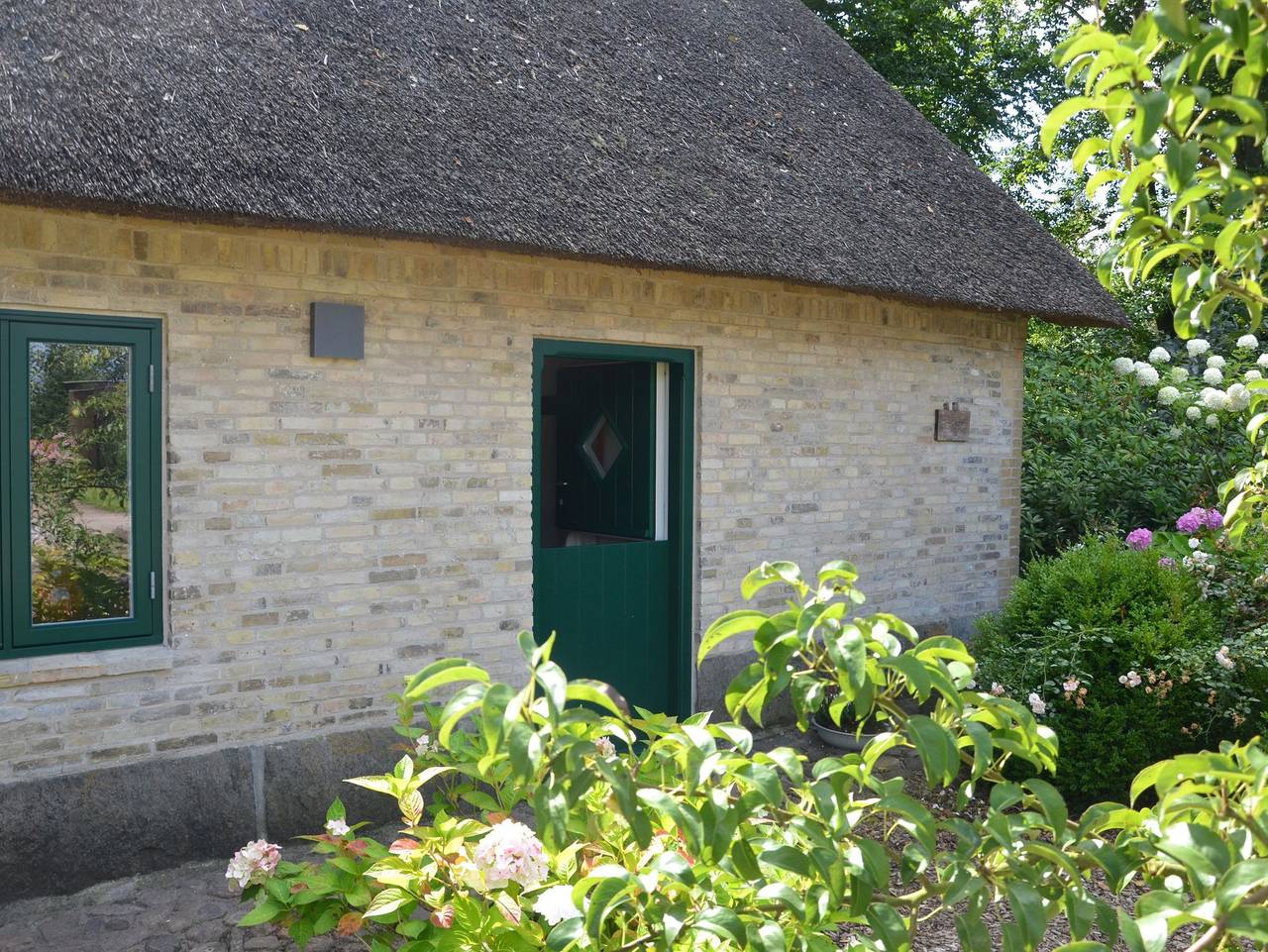 Holsteinshof: Reetdachkate zwischen Nord- und Ostsee - Holsteinshof in Jübek, Eider-Treene-Sorge
