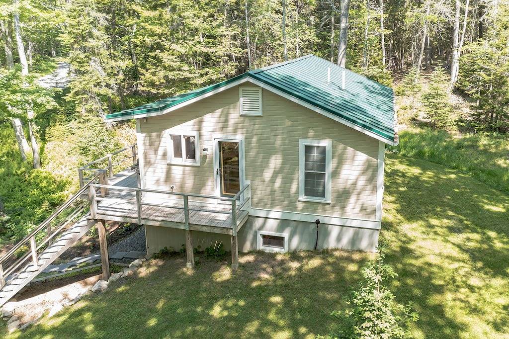 Ganze Wohnung, Sun Deck It's All Here! Beach, Pier, Bright & Fun in Old Orchard Beach, York County
