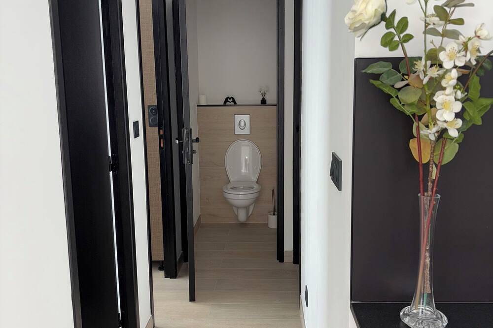 Charming new air-conditioned house with large terrace near Bordeaux in Le Haillan, Bordeaux region