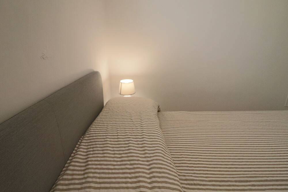 Casa Nausica — Elegant Apartment Facing the Aragonese Castle in Lecce, Lecce Province