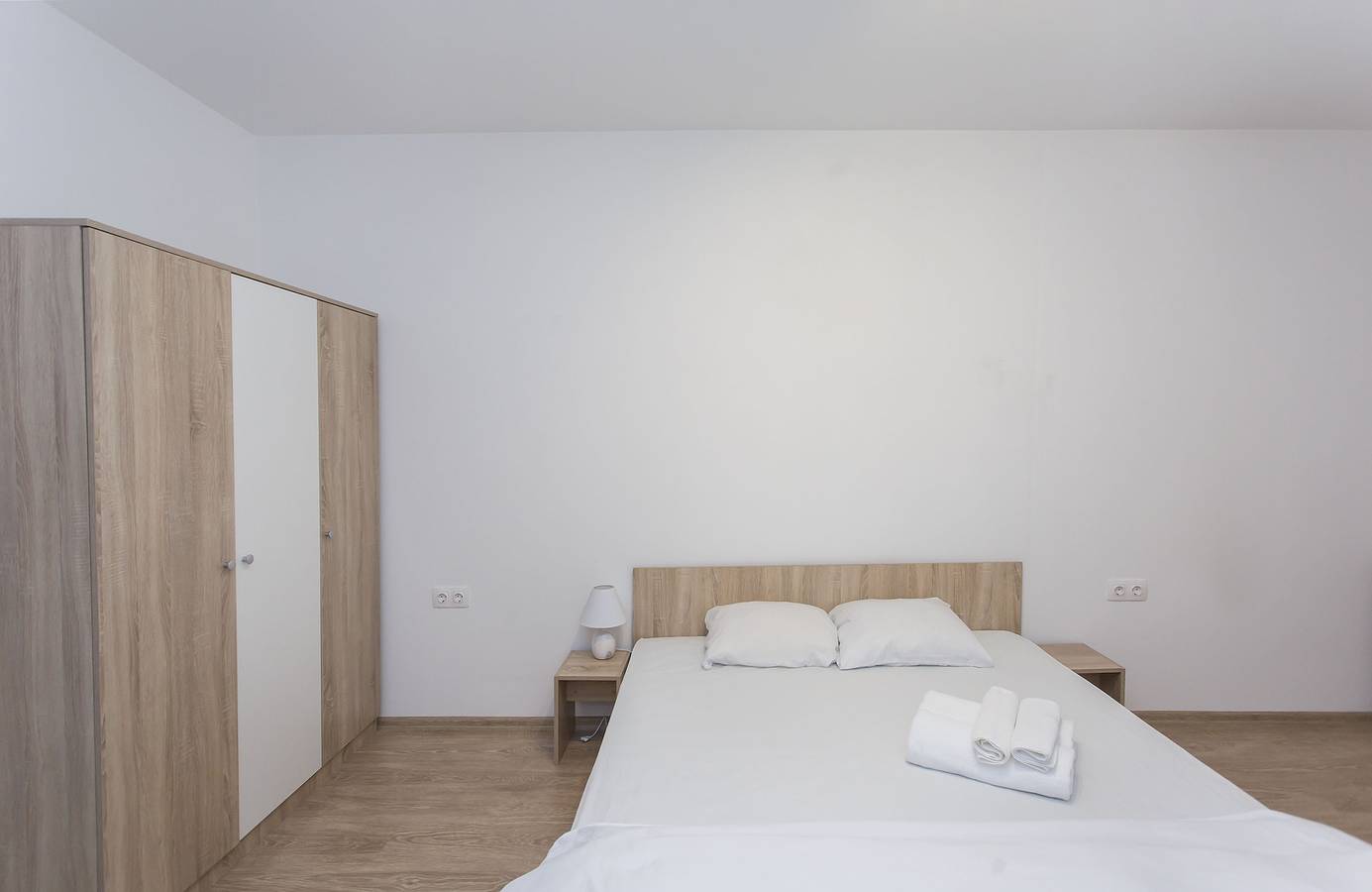 Ganze Wohnung, Bright 1Bdr Apartment near Center - Free Parking in Sofia, Bulgarien