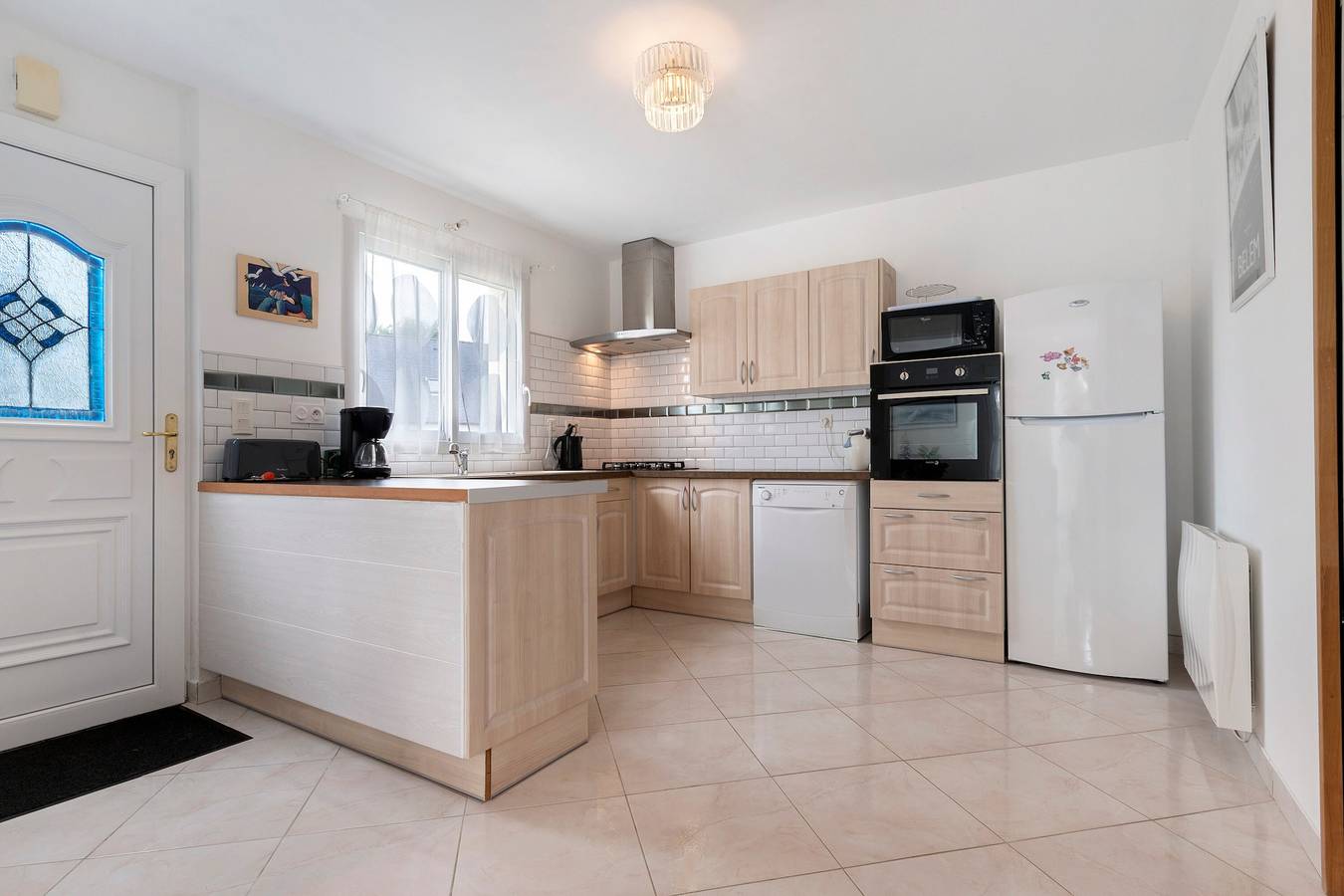 Holiday Home 'Maison Gicquel' with Private Terrace and Garden in Le Tour-du-Parc, Côte des Mégalithes