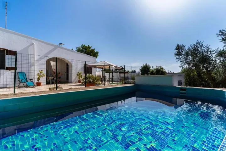 Ferienhaus für 9 Personen, mit Pool und Ausblick sowie Garten - 1